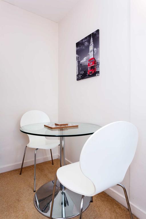 Veeve - Little Lancaster * London